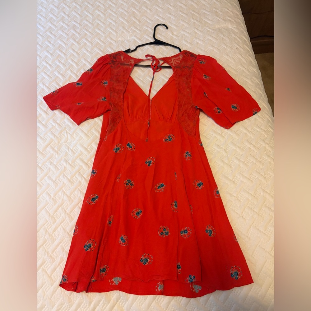 Free People | Mockingbird Red Floral V-Neck Open-Back Mini Dress *Like New* - Picture 3 of 6